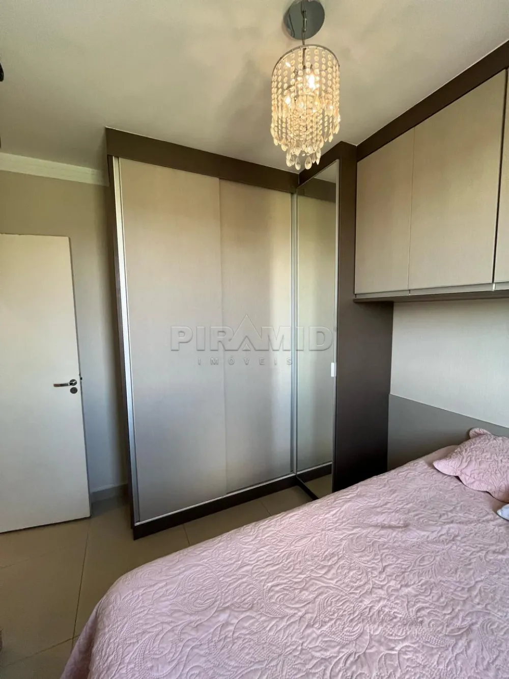 Comprar Apartamento / Padr&atilde;o em Ribeir&atilde;o Preto R$ 300.000,00 - Foto 4
