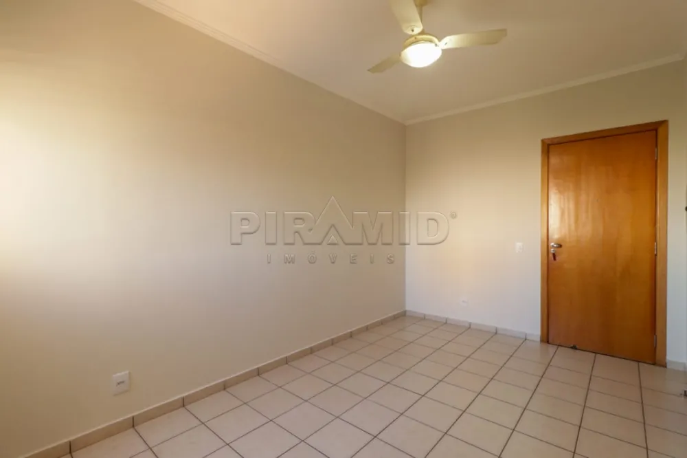 Alugar Apartamento / Padr&atilde;o em Ribeir&atilde;o Preto R$ 1.600,00 - Foto 3