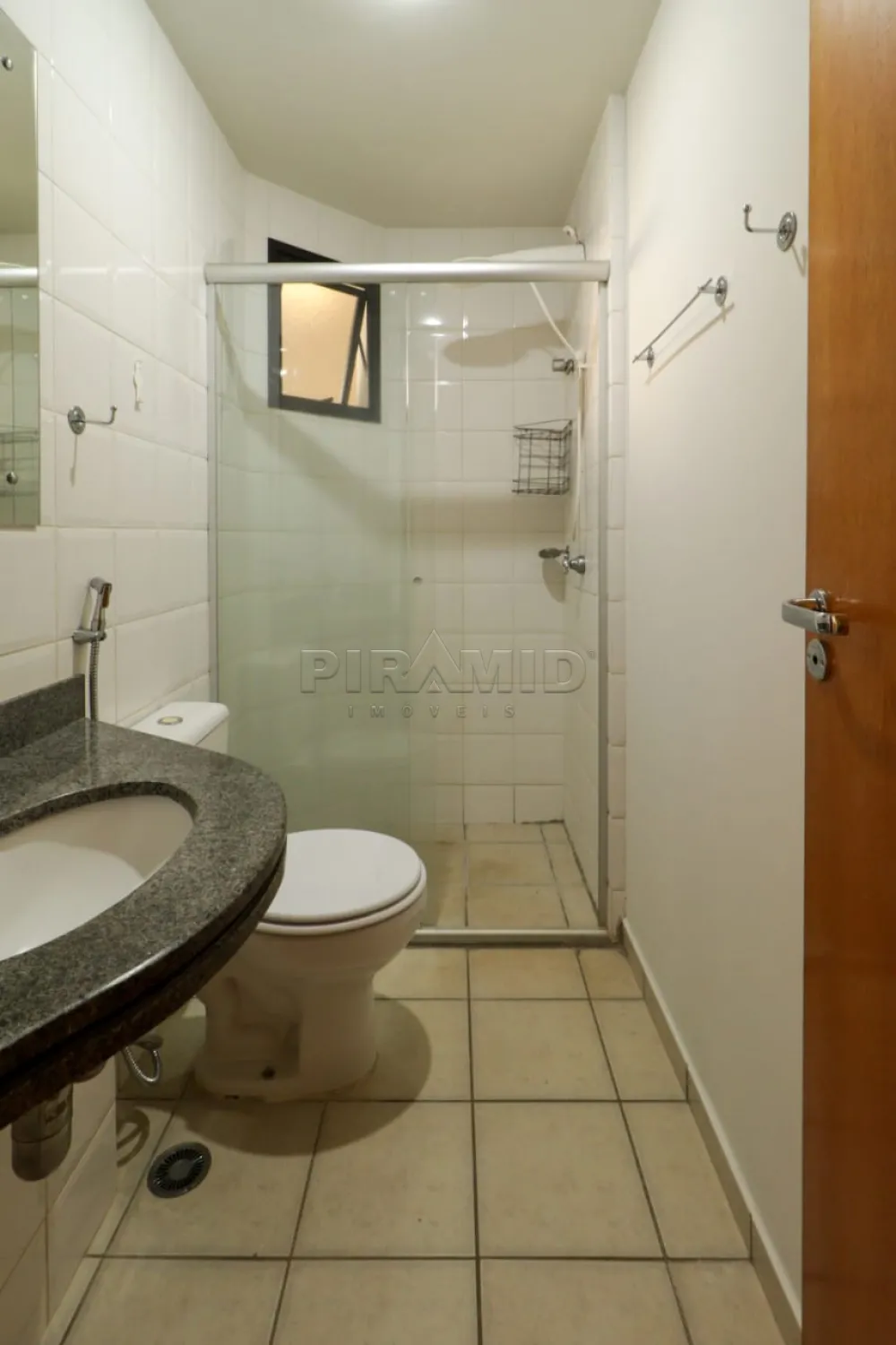 Alugar Apartamento / Padr&atilde;o em Ribeir&atilde;o Preto R$ 1.600,00 - Foto 7