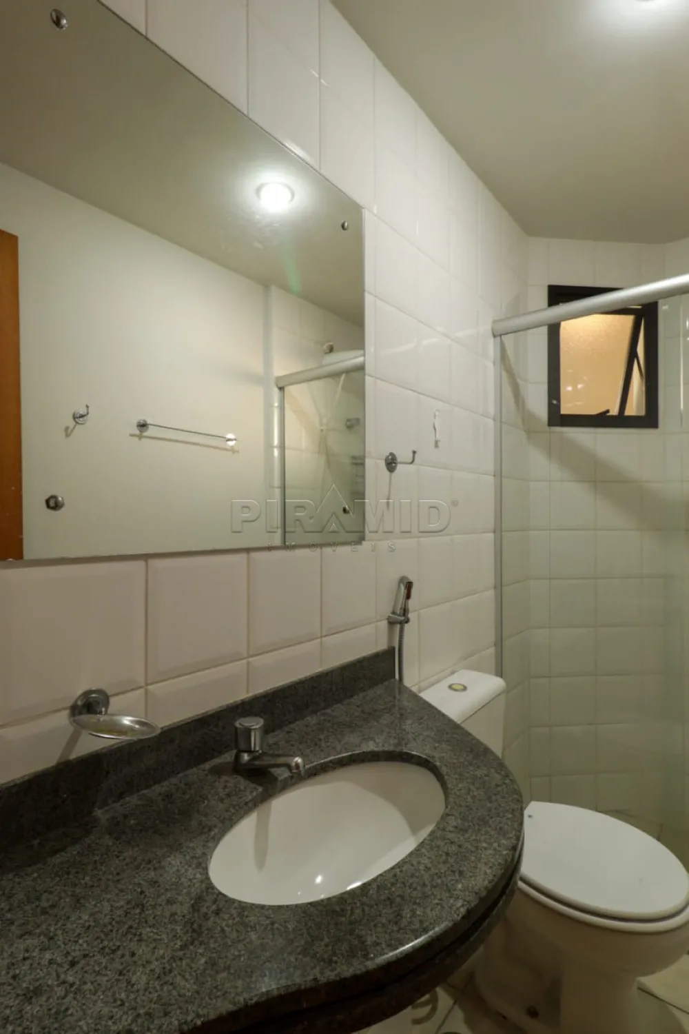 Alugar Apartamento / Padr&atilde;o em Ribeir&atilde;o Preto R$ 1.600,00 - Foto 8