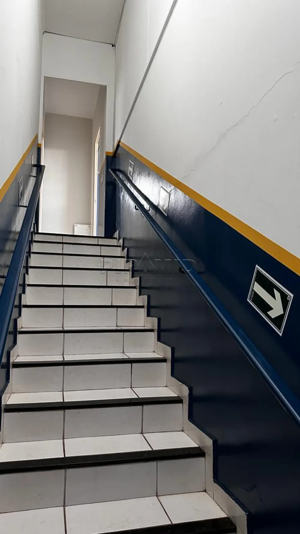 Alugar Comercial / Sal&atilde;o em Ribeir&atilde;o Preto R$ 3.100,00 - Foto 2