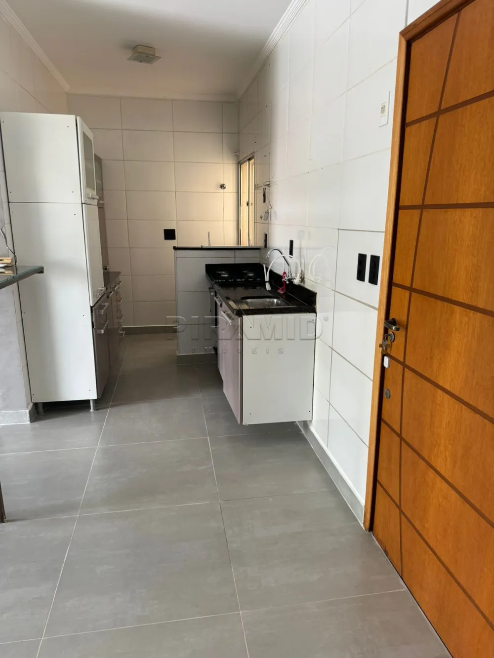 Alugar Apartamento / Padr&atilde;o em Ribeir&atilde;o Preto R$ 1.300,00 - Foto 15