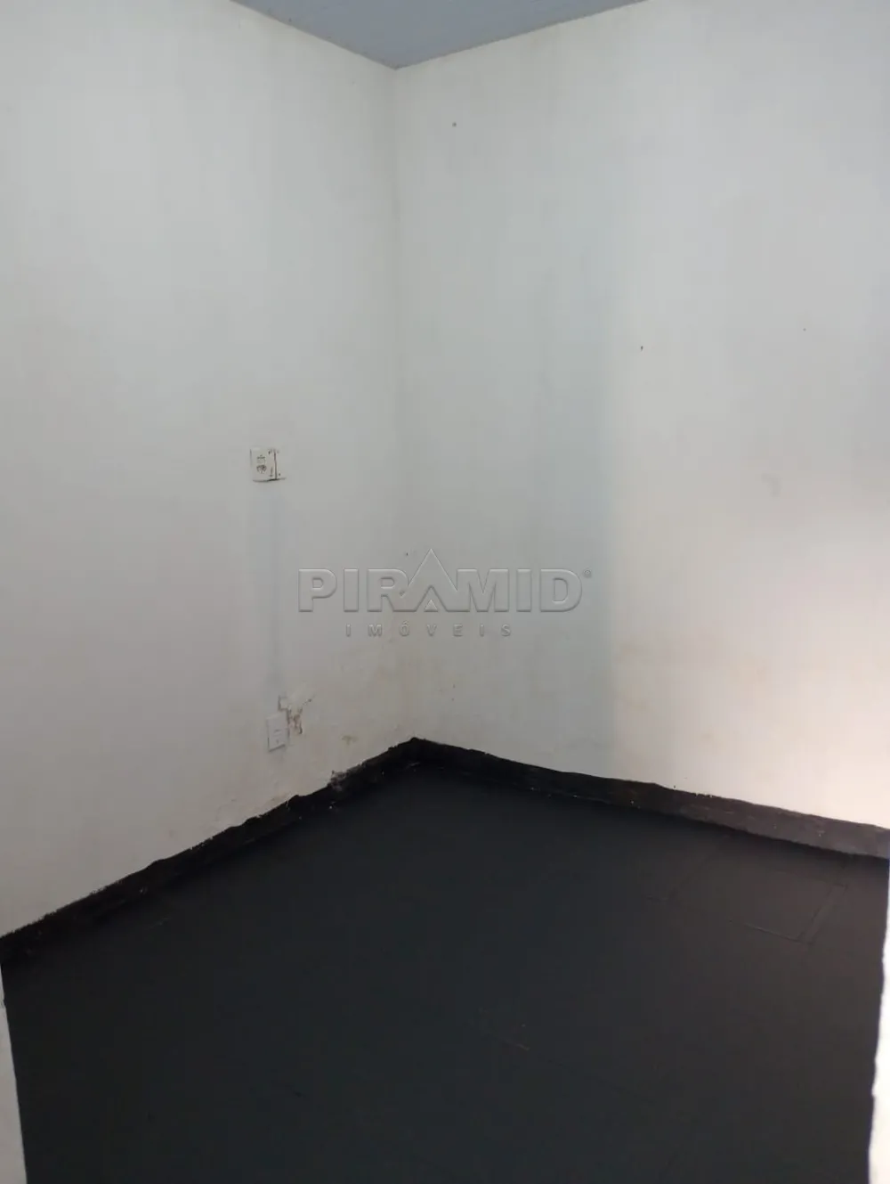 Alugar Comercial / Sal&atilde;o em Ribeir&atilde;o Preto R$ 1.400,00 - Foto 2