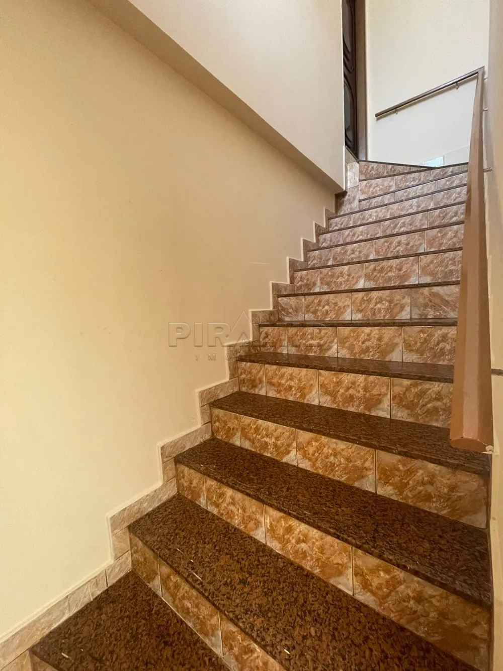 Alugar Casa / Padr&atilde;o em Ribeir&atilde;o Preto R$ 1.900,00 - Foto 4