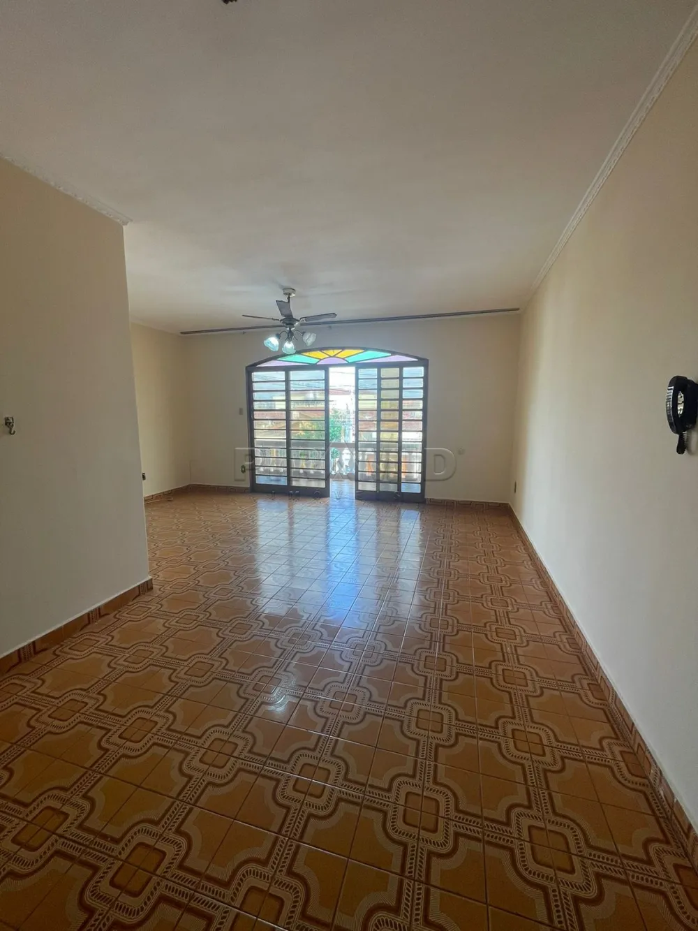 Alugar Casa / Padr&atilde;o em Ribeir&atilde;o Preto R$ 1.900,00 - Foto 8