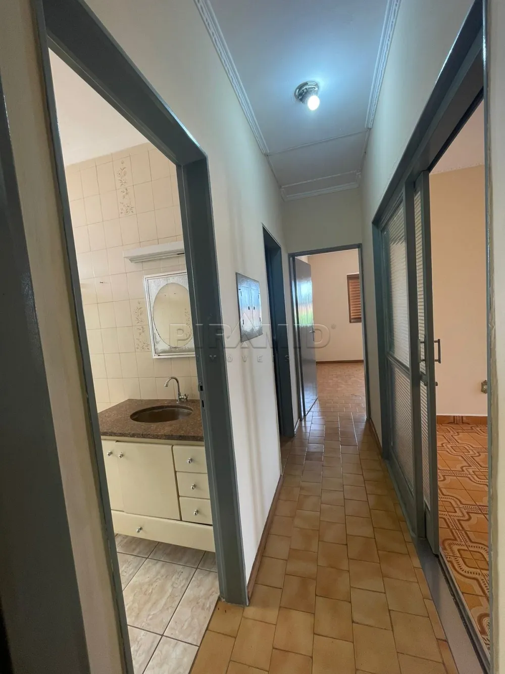 Alugar Casa / Padr&atilde;o em Ribeir&atilde;o Preto R$ 1.900,00 - Foto 15