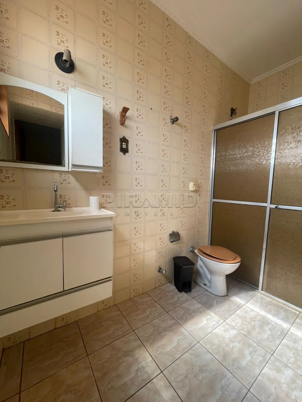 Alugar Casa / Padr&atilde;o em Ribeir&atilde;o Preto R$ 1.900,00 - Foto 20