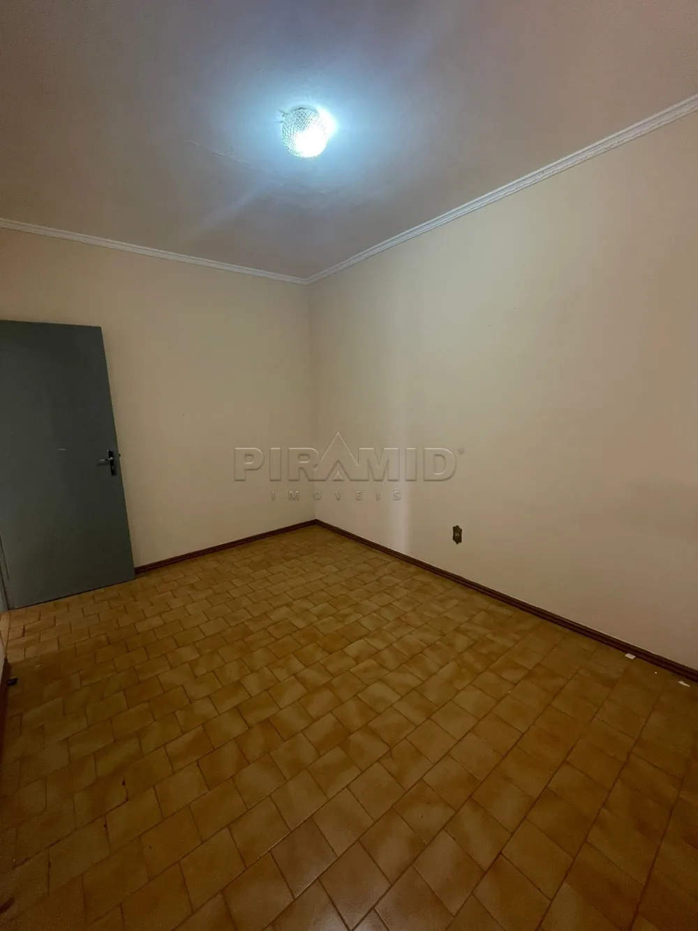 Alugar Casa / Padr&atilde;o em Ribeir&atilde;o Preto R$ 1.900,00 - Foto 24
