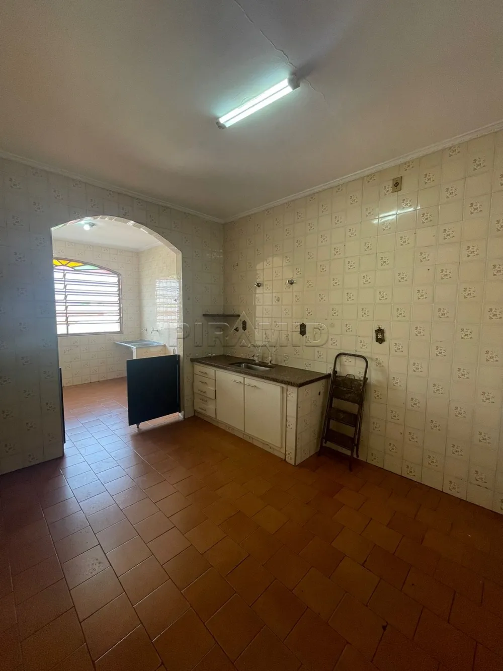 Alugar Casa / Padr&atilde;o em Ribeir&atilde;o Preto R$ 1.900,00 - Foto 28
