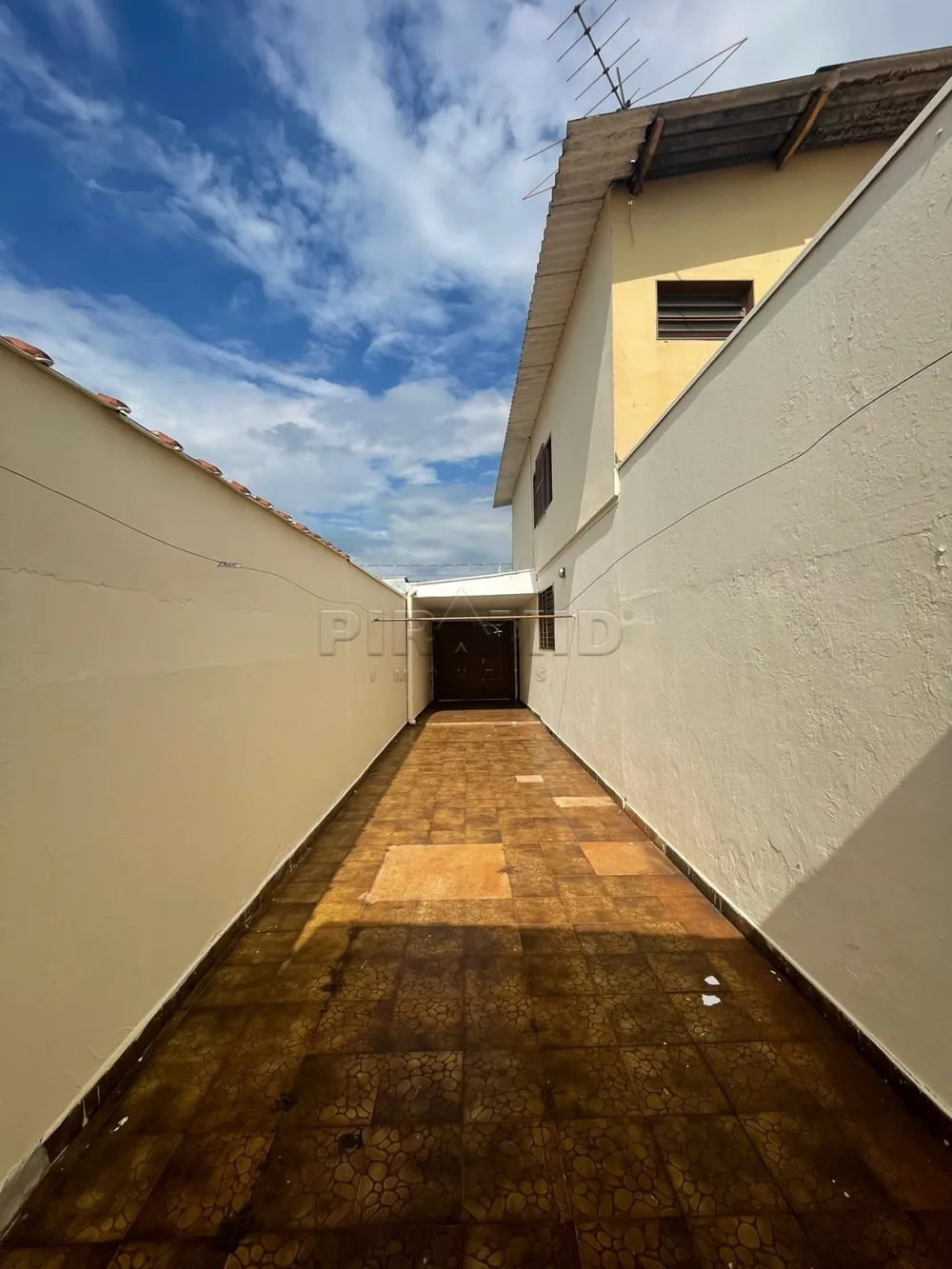 Alugar Casa / Padr&atilde;o em Ribeir&atilde;o Preto R$ 1.900,00 - Foto 37