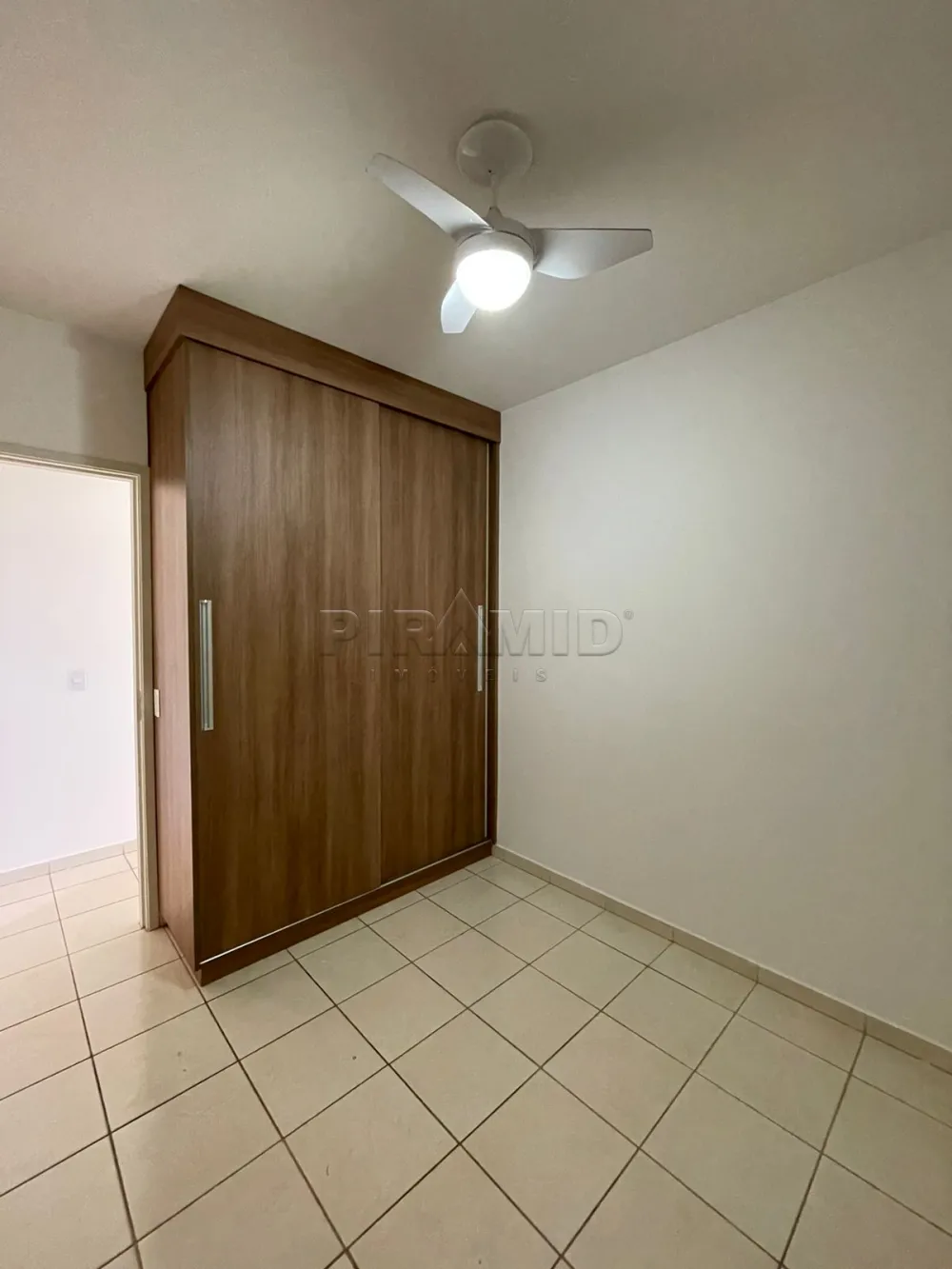 Alugar Apartamento / Padr&atilde;o em Ribeir&atilde;o Preto R$ 1.850,00 - Foto 23
