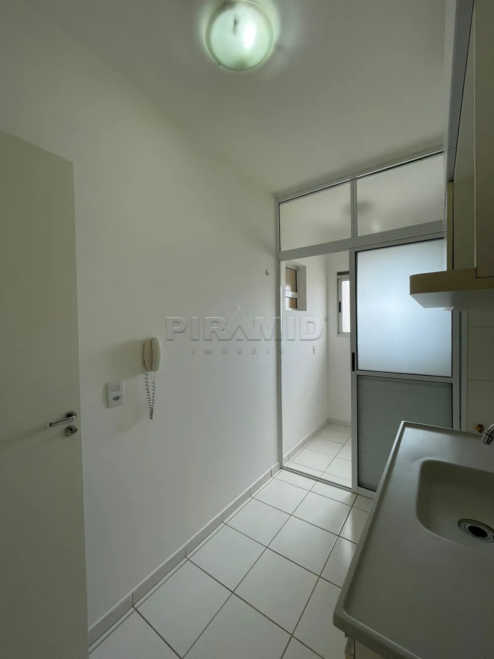 Alugar Apartamento / Padr&atilde;o em Ribeir&atilde;o Preto R$ 1.850,00 - Foto 30