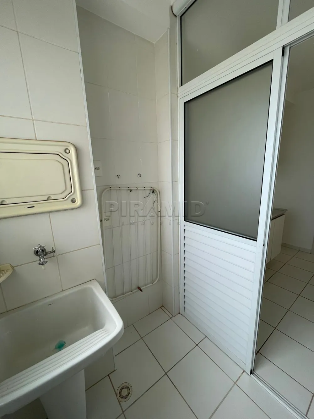 Alugar Apartamento / Padr&atilde;o em Ribeir&atilde;o Preto R$ 1.850,00 - Foto 32