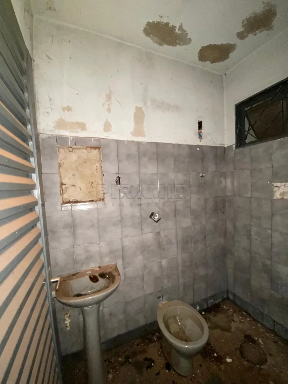 Comprar Casa / Padr&atilde;o em Ribeir&atilde;o Preto R$ 320.000,00 - Foto 14