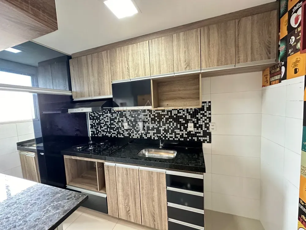 Alugar Apartamento / Padr&atilde;o em Ribeir&atilde;o Preto R$ 1.700,00 - Foto 4