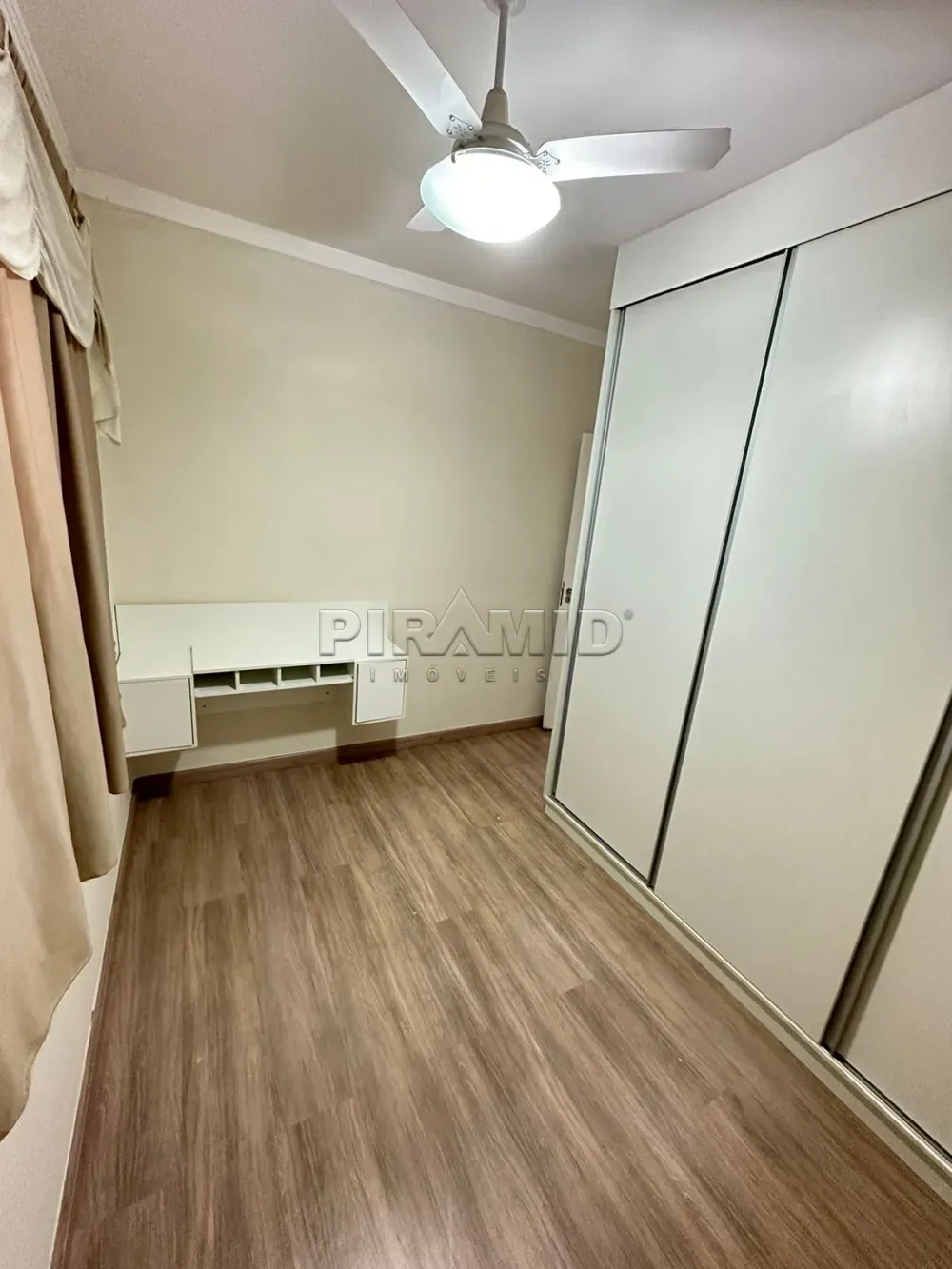 Alugar Apartamento / Padr&atilde;o em Ribeir&atilde;o Preto R$ 1.700,00 - Foto 13