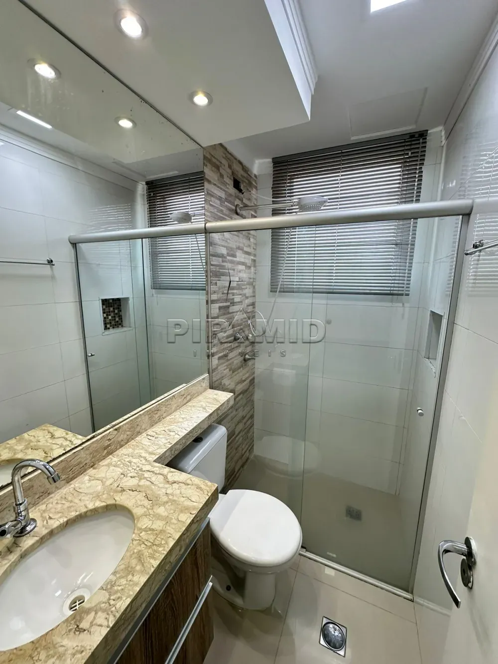 Alugar Apartamento / Padr&atilde;o em Ribeir&atilde;o Preto R$ 1.700,00 - Foto 18