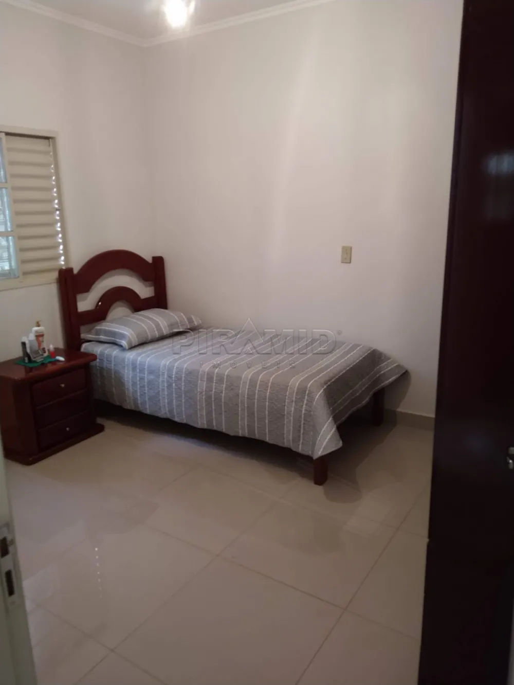 Comprar Casa / Padr&atilde;o em Ribeir&atilde;o Preto R$ 400.000,00 - Foto 3