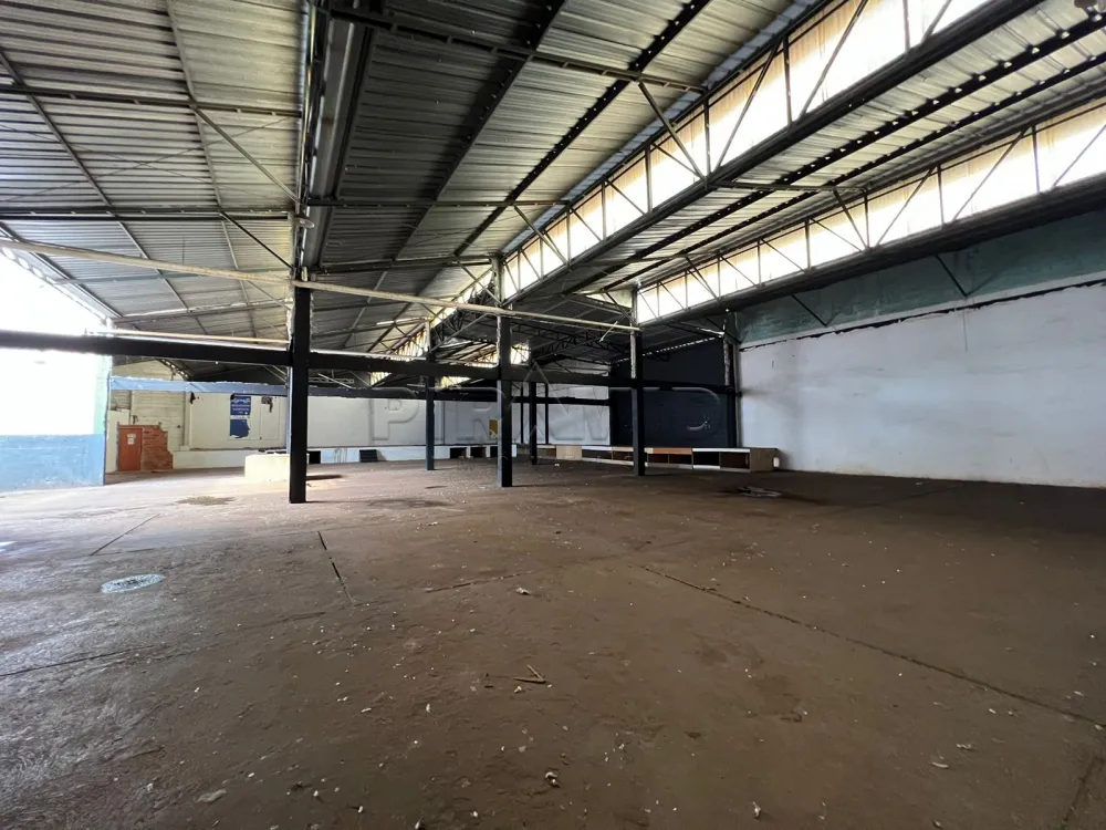 Comprar Comercial / Galp&atilde;o  Barrac&atilde;o em Ribeir&atilde;o Preto R$ 1.910.000,00 - Foto 1