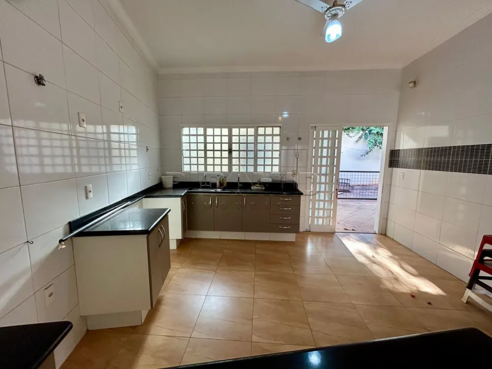 Comprar Casa / Padr&atilde;o em Ribeir&atilde;o Preto R$ 1.080.000,00 - Foto 14