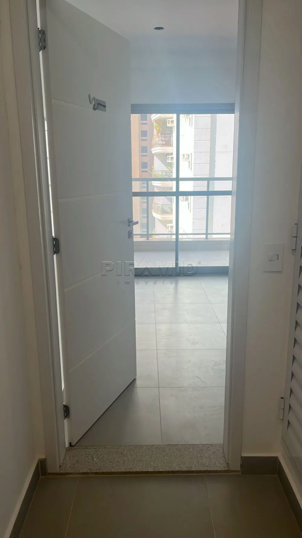 Alugar Apartamento / Padr&atilde;o em Ribeir&atilde;o Preto R$ 3.000,00 - Foto 1