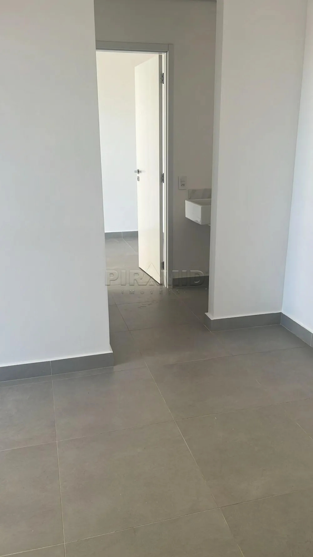 Alugar Apartamento / Padr&atilde;o em Ribeir&atilde;o Preto R$ 3.000,00 - Foto 2