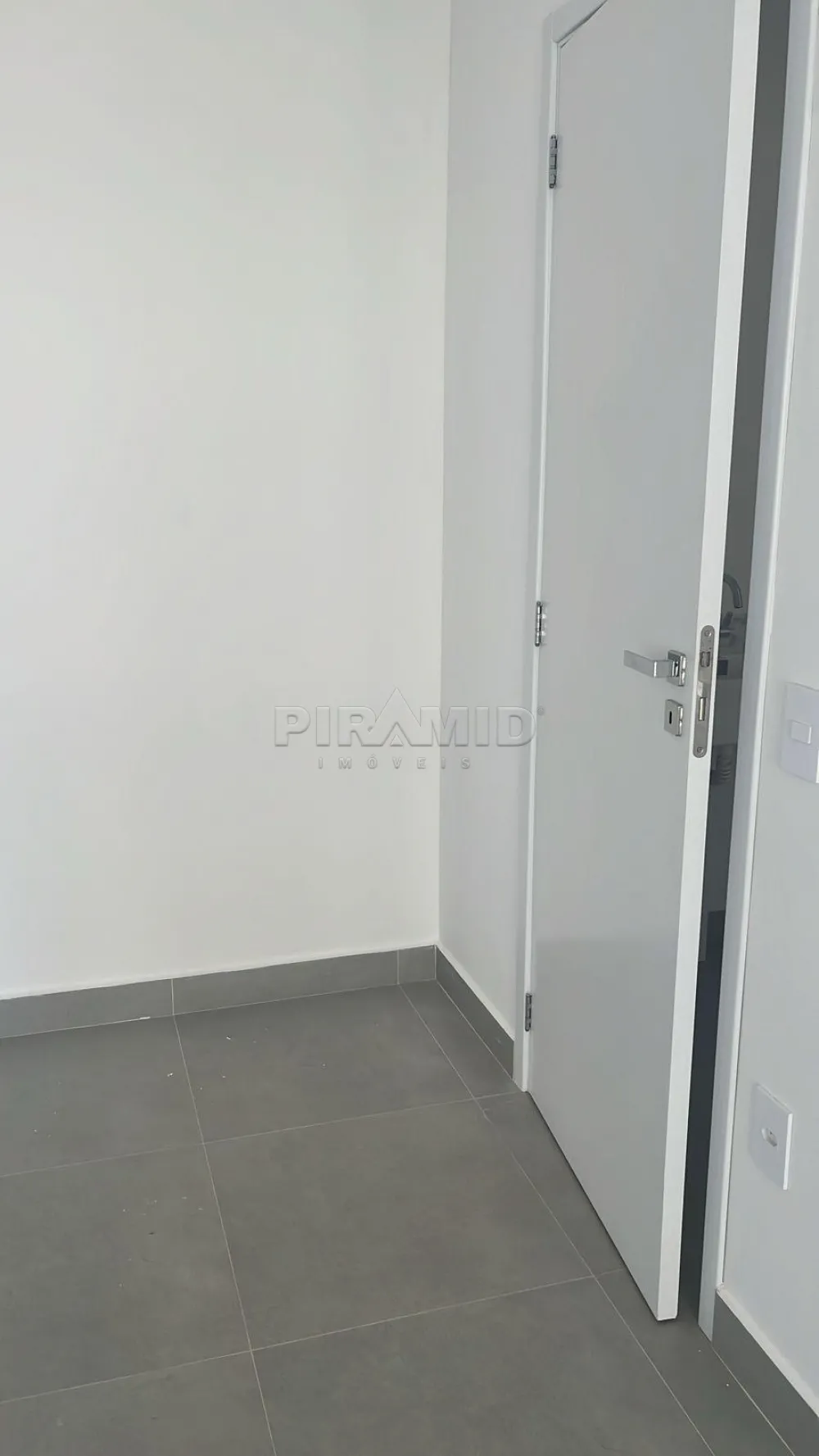 Alugar Apartamento / Padr&atilde;o em Ribeir&atilde;o Preto R$ 3.000,00 - Foto 3