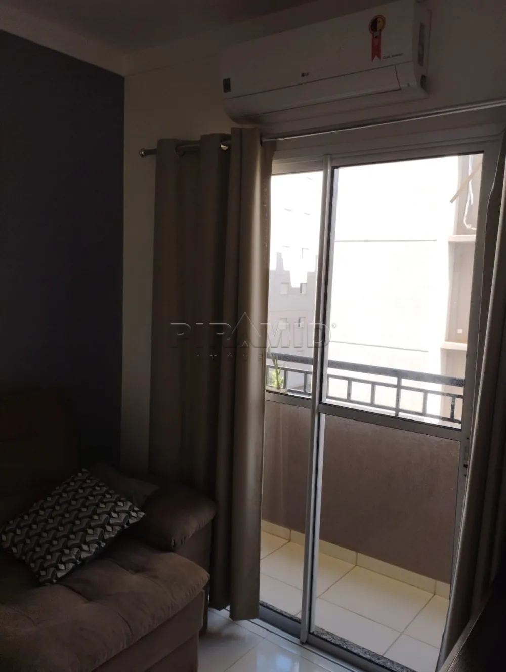 Comprar Apartamento / Padr&atilde;o em Ribeir&atilde;o Preto R$ 300.000,00 - Foto 2