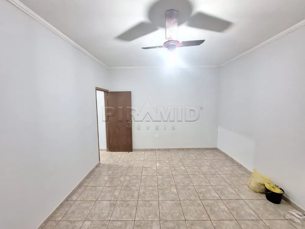 Alugar Casa / Padr&atilde;o em Ribeir&atilde;o Preto R$ 2.000,00 - Foto 12
