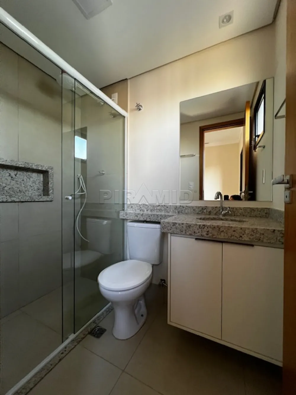 Alugar Apartamento / Padr&atilde;o em Ribeir&atilde;o Preto R$ 1.550,00 - Foto 8