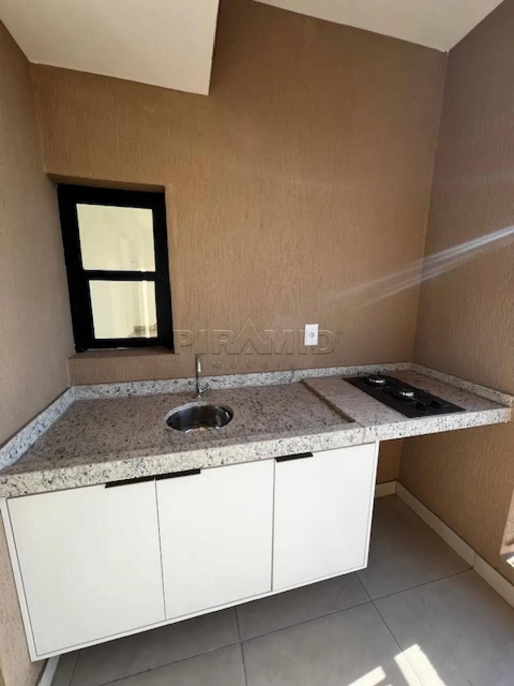 Alugar Apartamento / Padr&atilde;o em Ribeir&atilde;o Preto R$ 1.600,00 - Foto 4