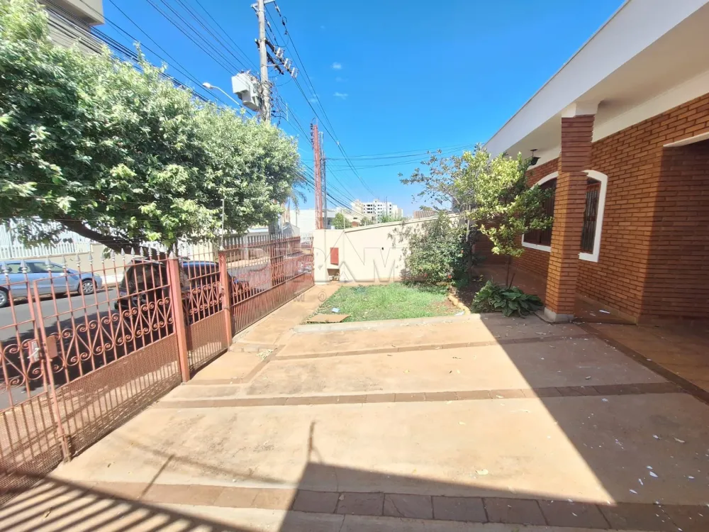 Alugar Casa / Padr&atilde;o em Ribeir&atilde;o Preto R$ 5.500,00 - Foto 3