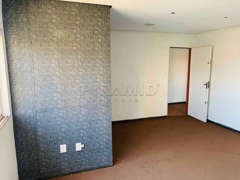 Alugar Comercial / Casa em Ribeir&atilde;o Preto R$ 1.200,00 - Foto 4