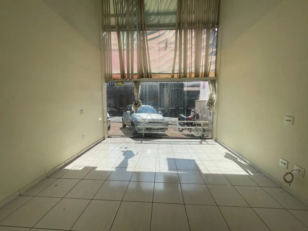 Alugar Comercial / Sal&atilde;o em Ribeir&atilde;o Preto R$ 2.700,00 - Foto 6