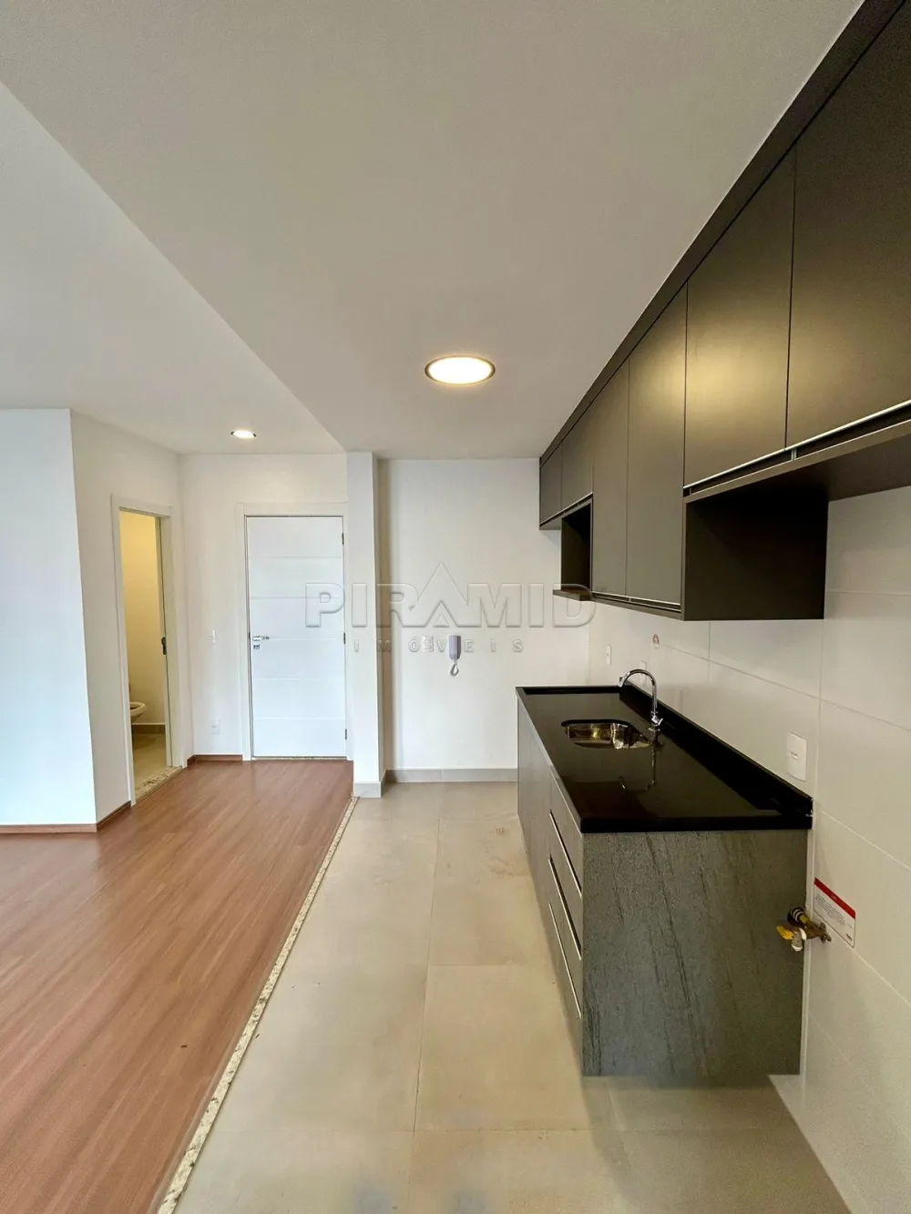 Alugar Apartamento / Padr&atilde;o em Ribeir&atilde;o Preto R$ 4.000,00 - Foto 6