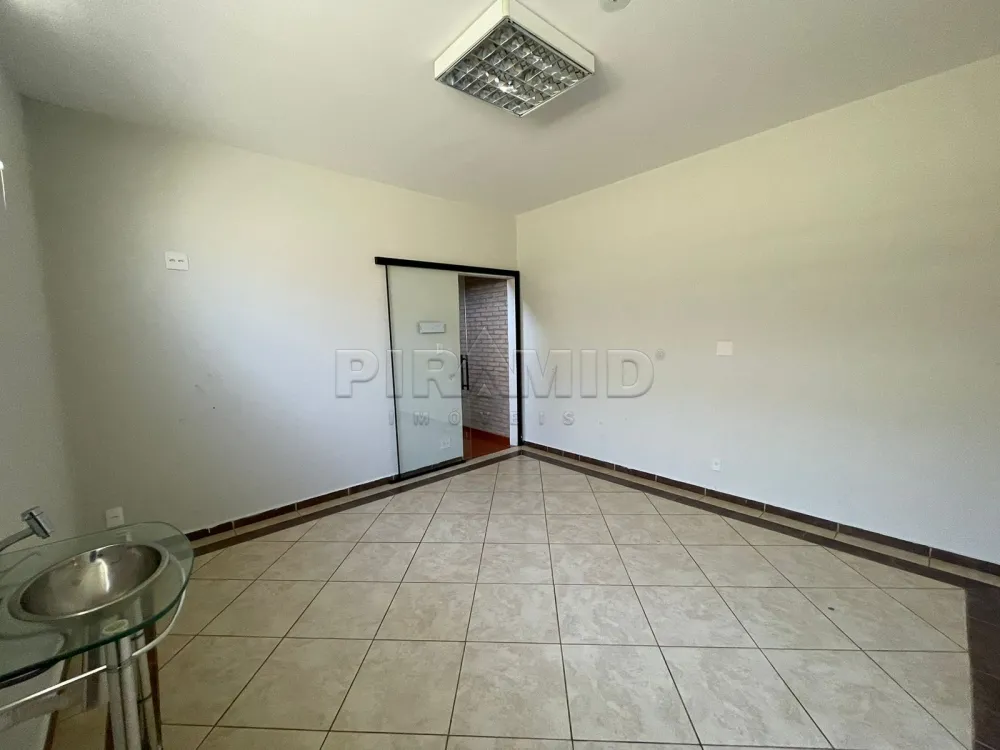 Alugar Casa / Padr&atilde;o em Ribeir&atilde;o Preto R$ 6.300,00 - Foto 18