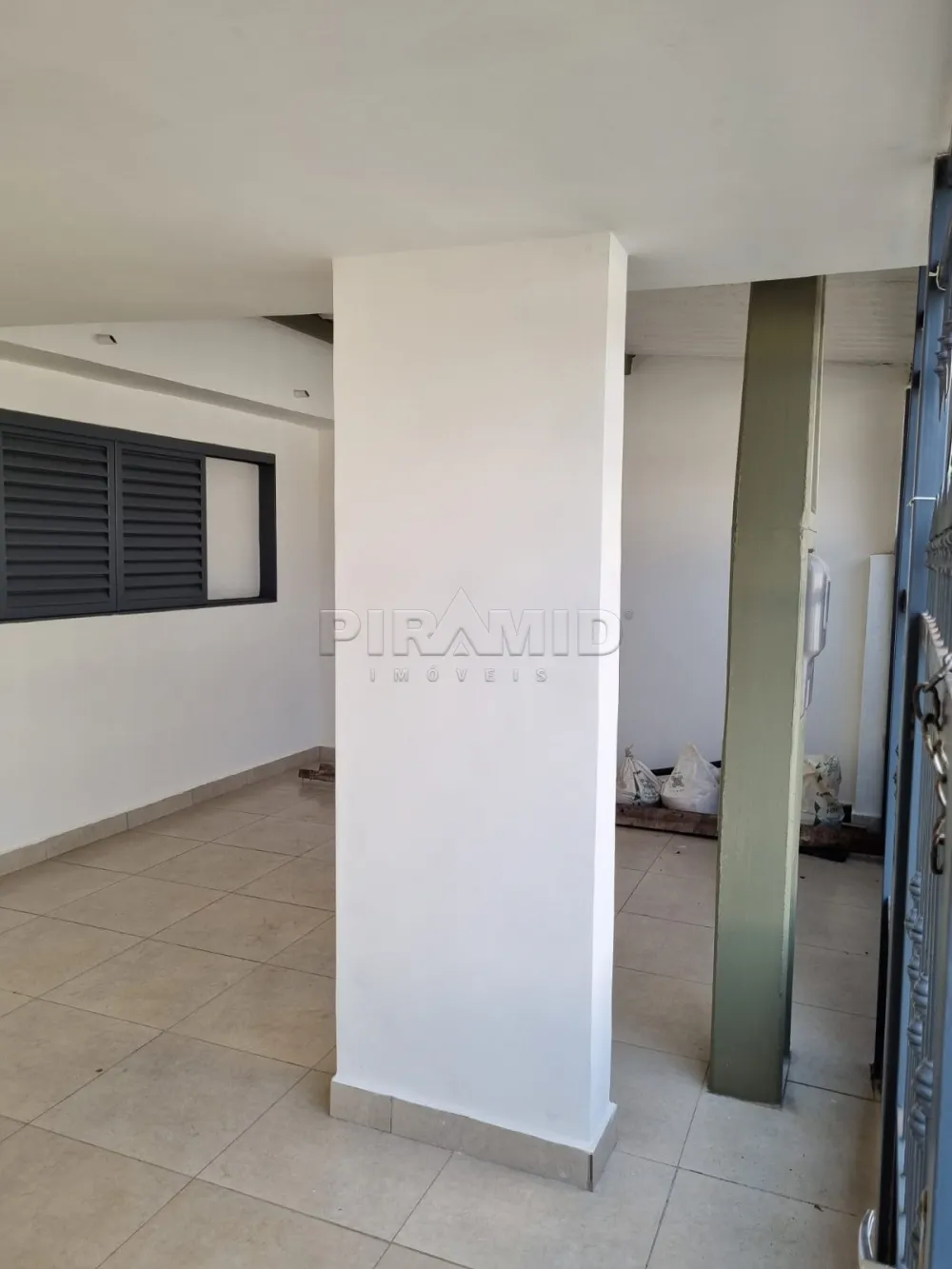Comprar Casa / Padr&atilde;o em Ribeir&atilde;o Preto R$ 320.000,00 - Foto 2