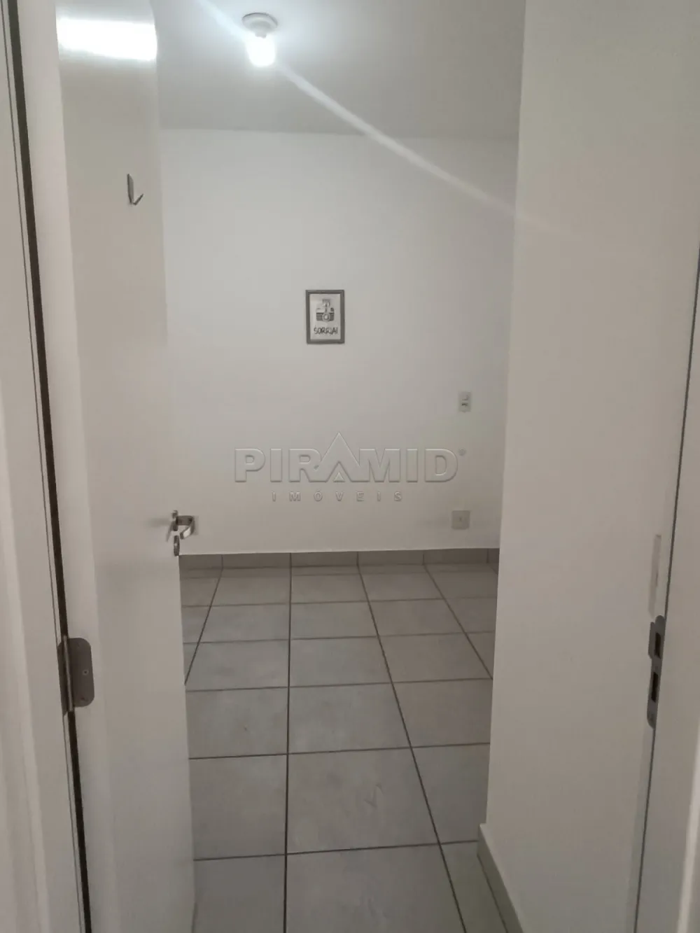 Comprar Apartamento / Padr&atilde;o em Ribeir&atilde;o Preto R$ 215.000,00 - Foto 11