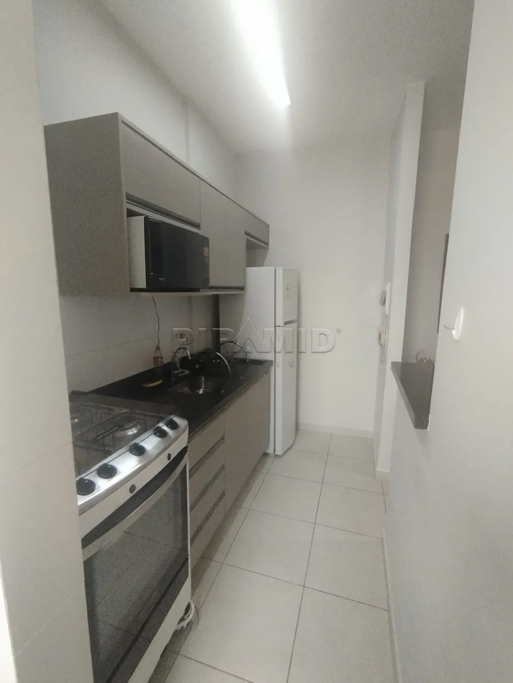 Alugar Apartamento / Padr&atilde;o em Ribeir&atilde;o Preto R$ 2.100,00 - Foto 5