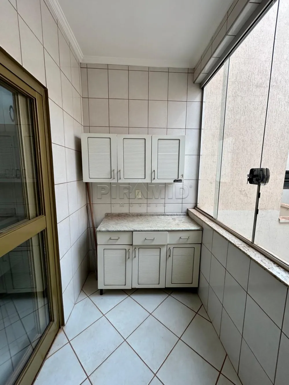 Alugar Apartamento / Padr&atilde;o em Ribeir&atilde;o Preto R$ 2.300,00 - Foto 25