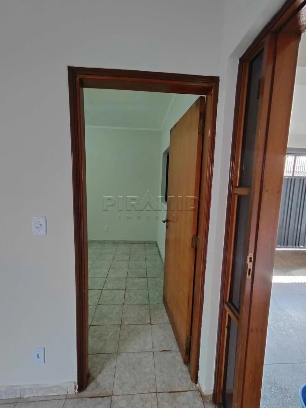 Comprar Casa / Padr&atilde;o em Ribeir&atilde;o Preto R$ 301.000,00 - Foto 10