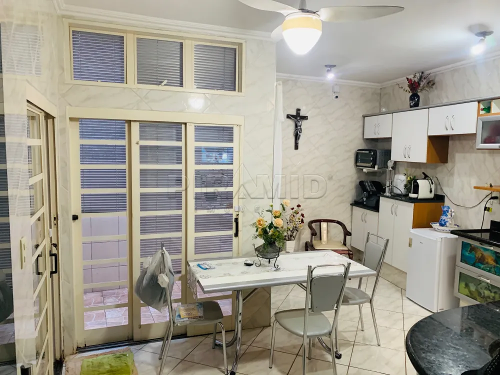 Alugar Casa / Padr&atilde;o em Ribeir&atilde;o Preto R$ 1.200,00 - Foto 1