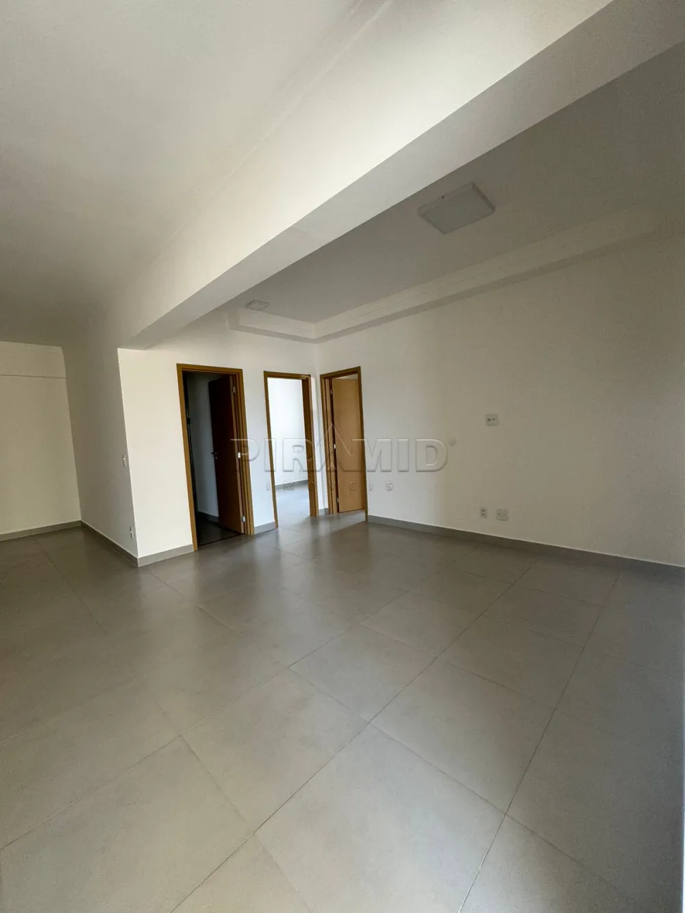 Alugar Apartamento / Padr&atilde;o em Ribeir&atilde;o Preto R$ 3.300,00 - Foto 3