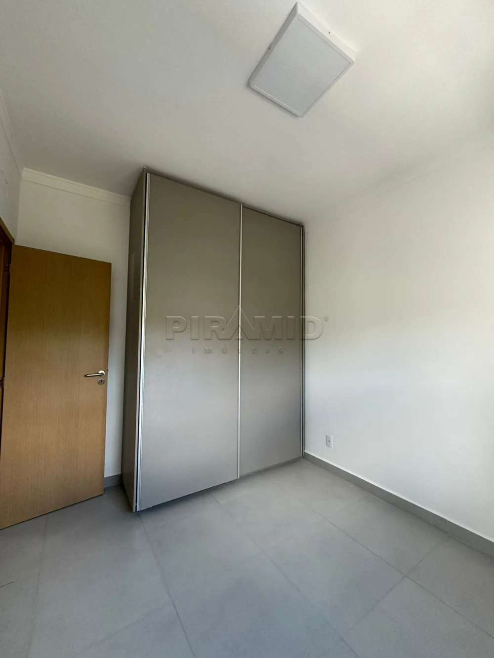 Alugar Apartamento / Padr&atilde;o em Ribeir&atilde;o Preto R$ 3.300,00 - Foto 8