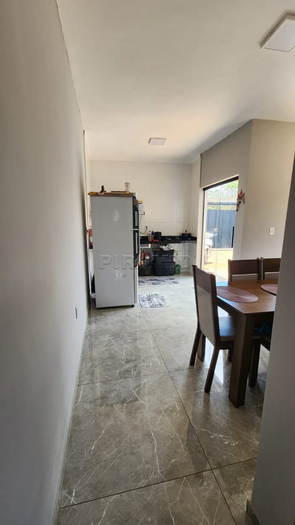 Comprar Casa / Padr&atilde;o em Ribeir&atilde;o Preto R$ 300.000,01 - Foto 2