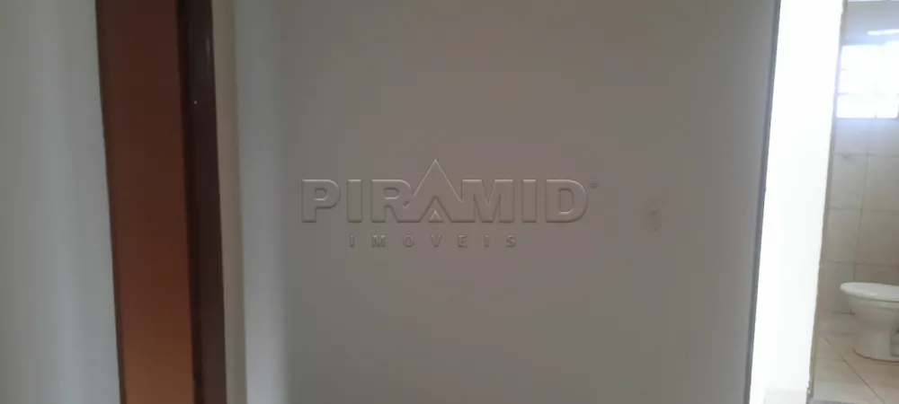 Alugar Casa / Padr&atilde;o em Ribeir&atilde;o Preto R$ 1.600,00 - Foto 4