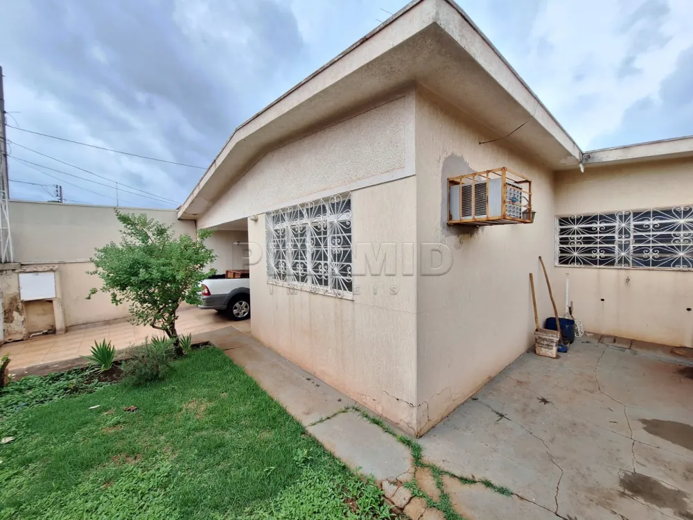 Alugar Casa / Padr&atilde;o em Ribeir&atilde;o Preto R$ 1.500,00 - Foto 3