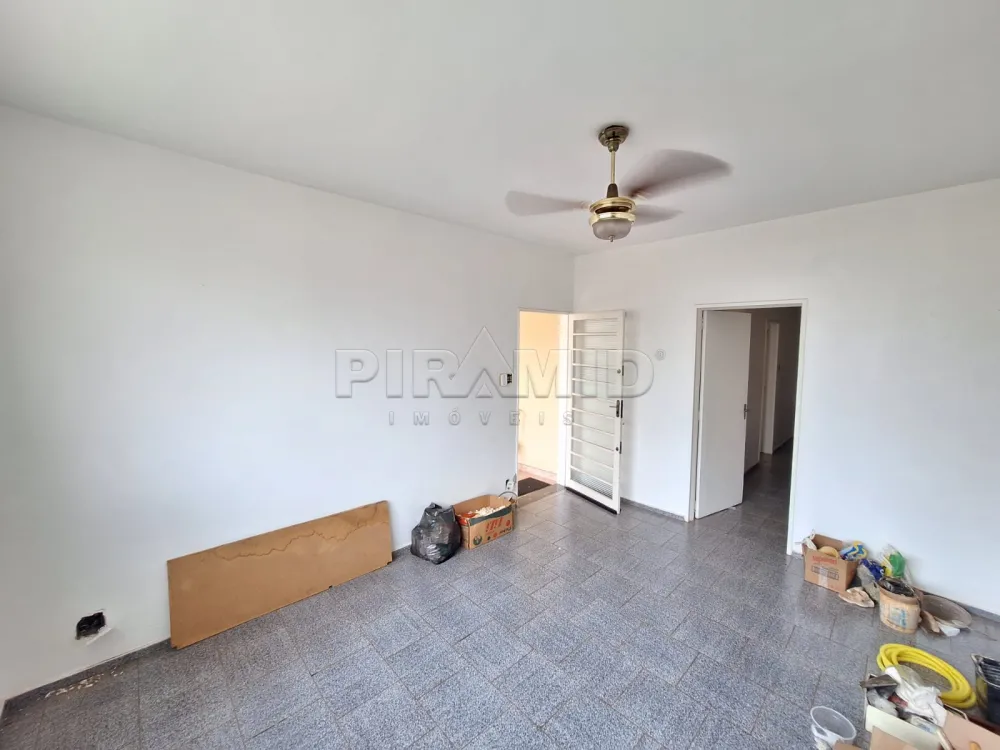 Alugar Casa / Padr&atilde;o em Ribeir&atilde;o Preto R$ 1.500,00 - Foto 4