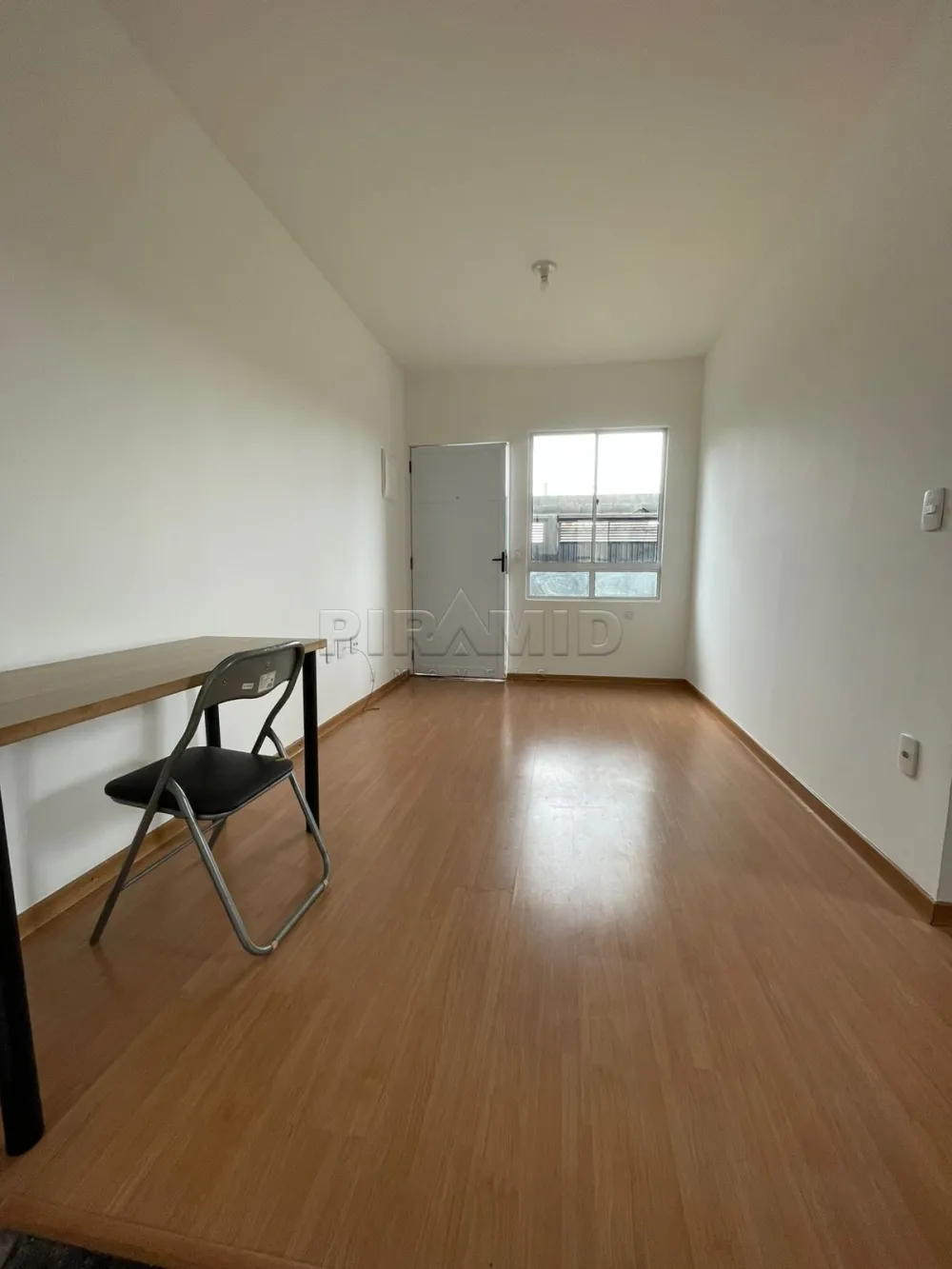 Alugar Casa / Padr&atilde;o em Ribeir&atilde;o Preto R$ 1.300,00 - Foto 5