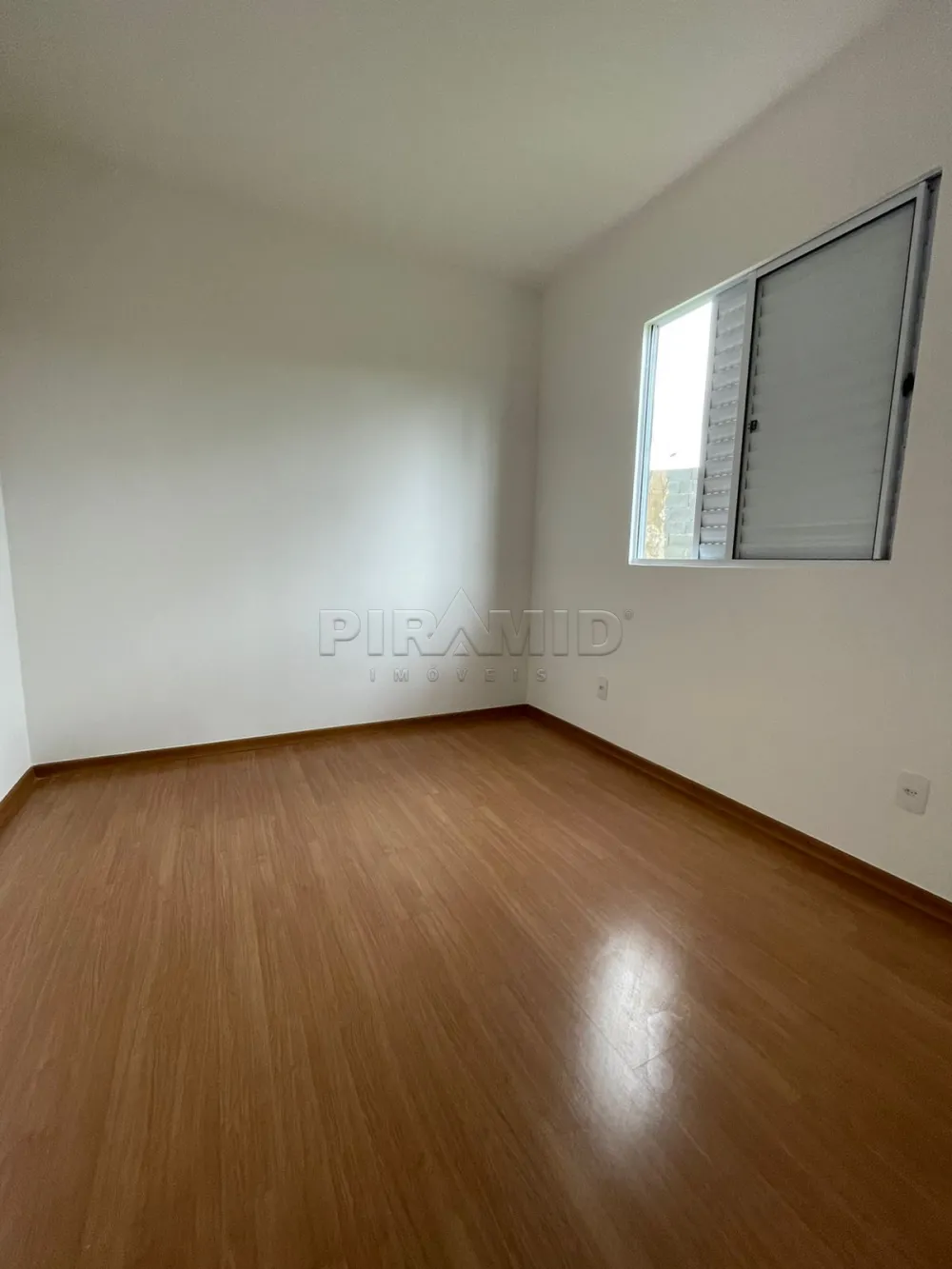Alugar Casa / Padr&atilde;o em Ribeir&atilde;o Preto R$ 1.300,00 - Foto 9